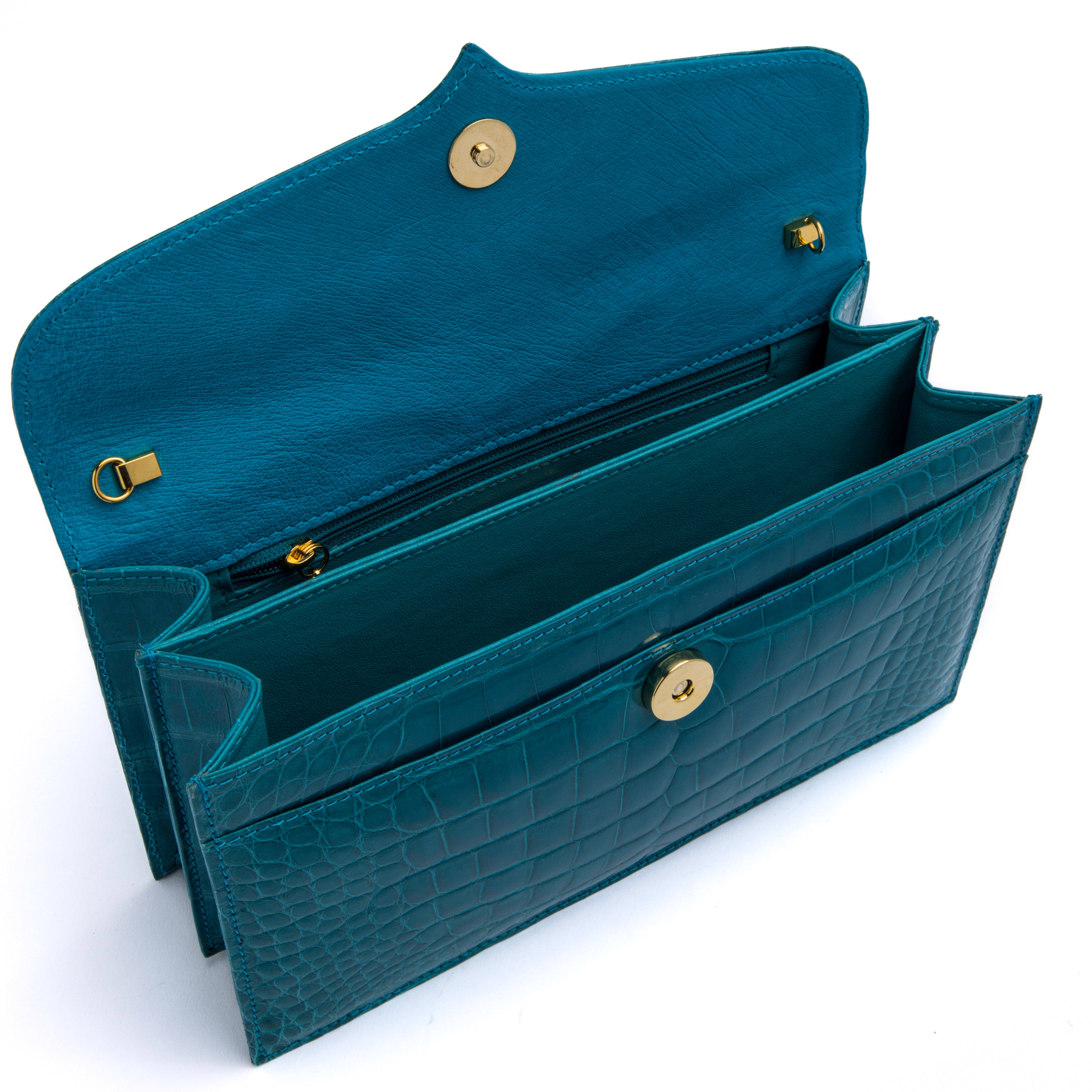 Capri Clutch in Turquoise