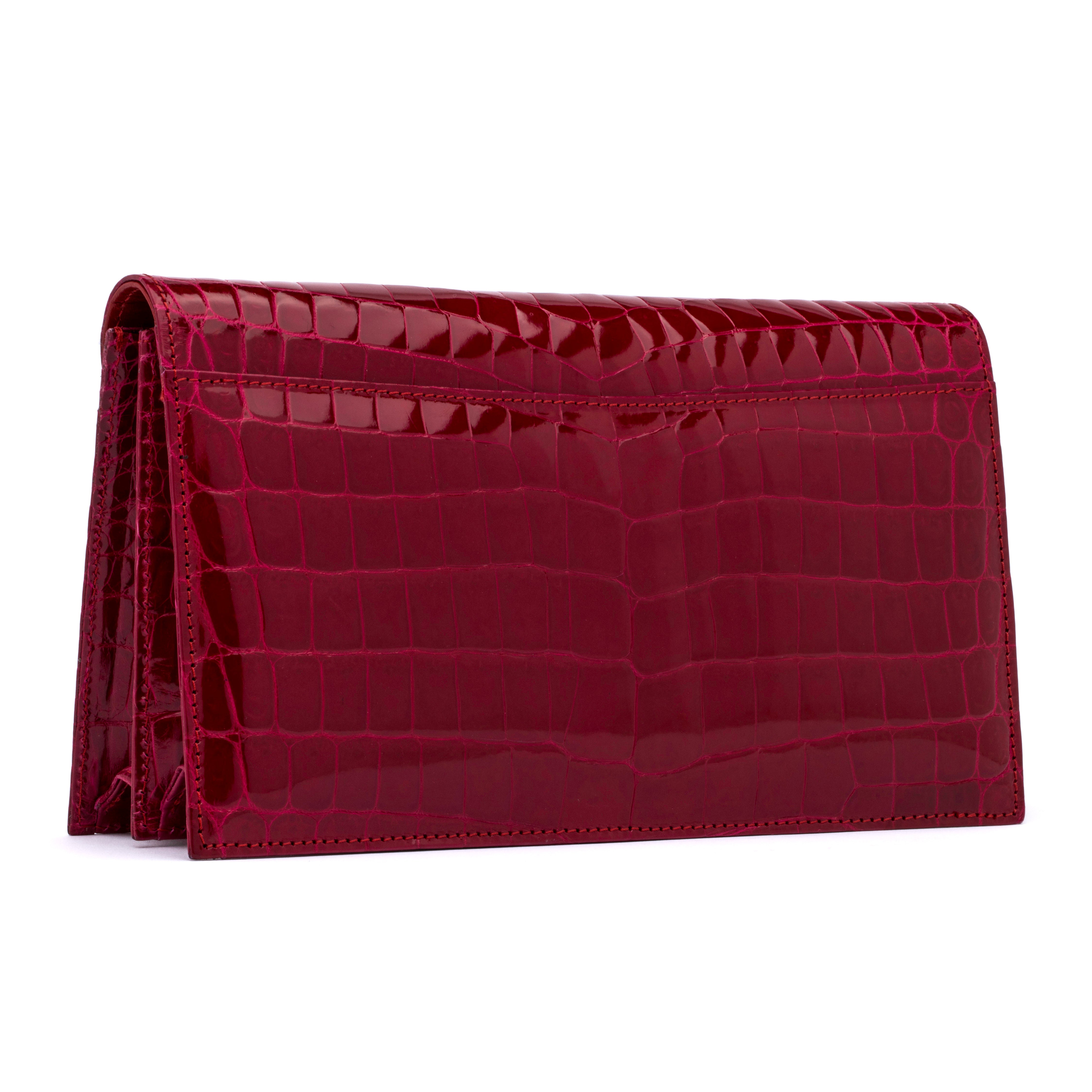 Capri Clutch in Red