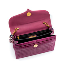 Load image into Gallery viewer, Petite Capri Clutch in Violet

